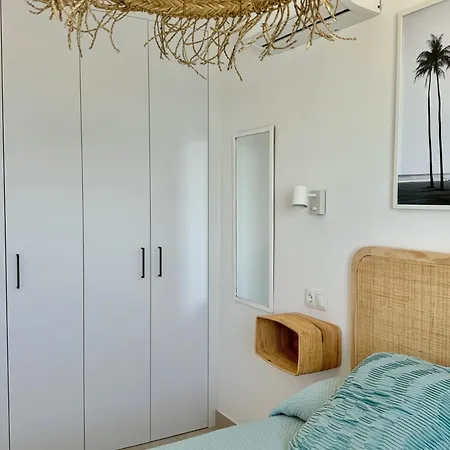 Sunnypalms - Beachfront Penthouse With Stunning Sea View *