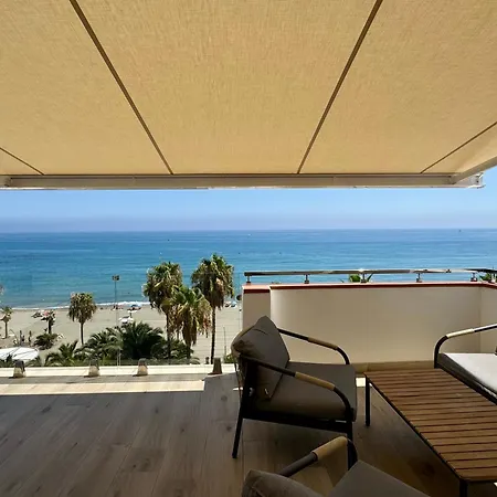 Daire Sunnypalms - Beachfront Penthouse With Stunning Sea View