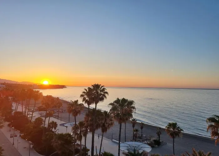 Sunnypalms - Beachfront Penthouse With Stunning Sea View Apartment Estepona