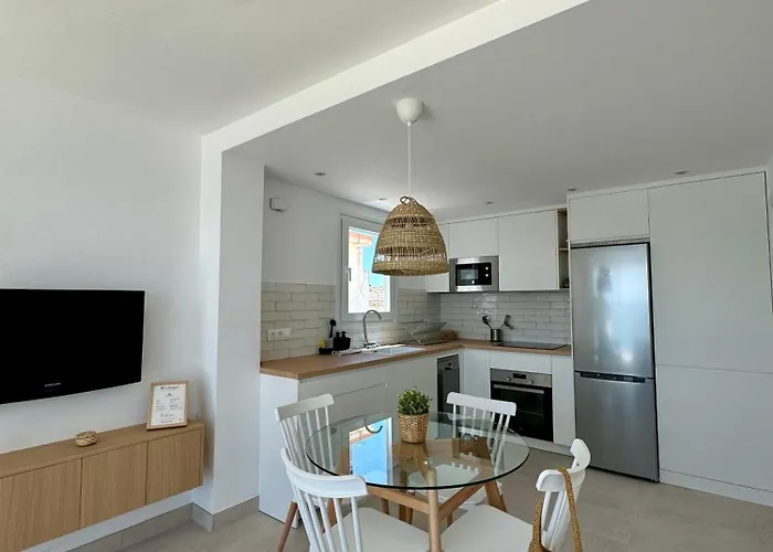 Apartment Sunnypalms - Beachfront Penthouse With Stunning Sea View Estepona