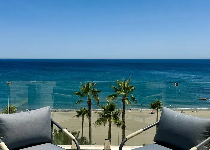 Sunnypalms - Beachfront Penthouse With Stunning Sea View Apartment