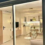 Sunnypalms - Beachfront Penthouse With Stunning Sea View Apartment *