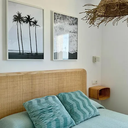 Daire Sunnypalms - Beachfront Penthouse With Stunning Sea View Estepona