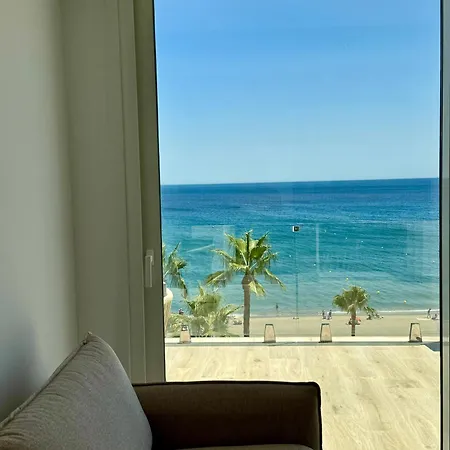Sunnypalms - Beachfront Penthouse With Stunning Sea View * Estepona